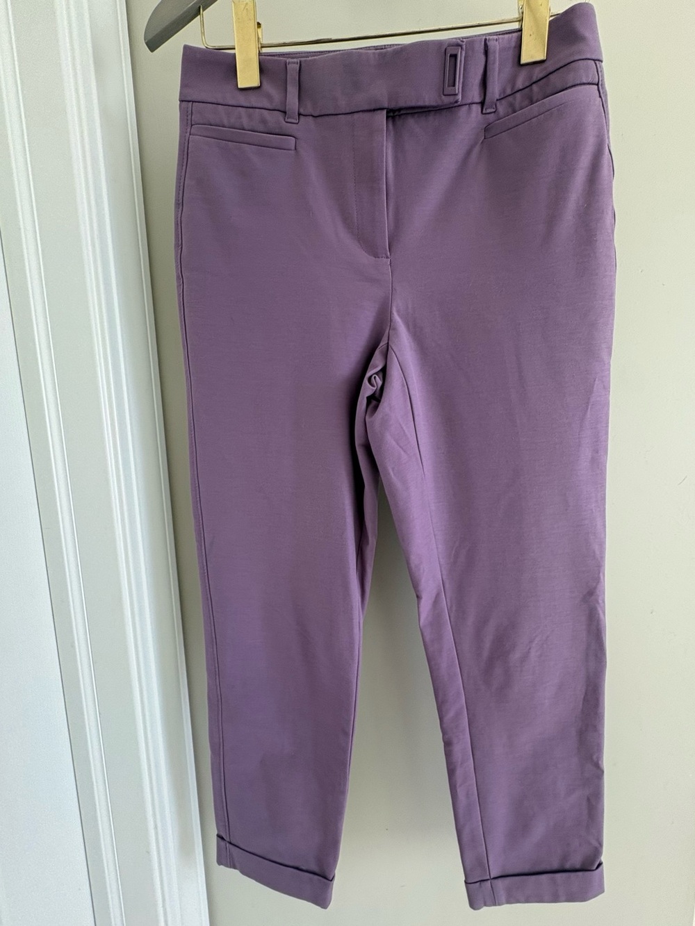 White House Black Market The Slim Crop Pants Size 2L Purple Dress Pant